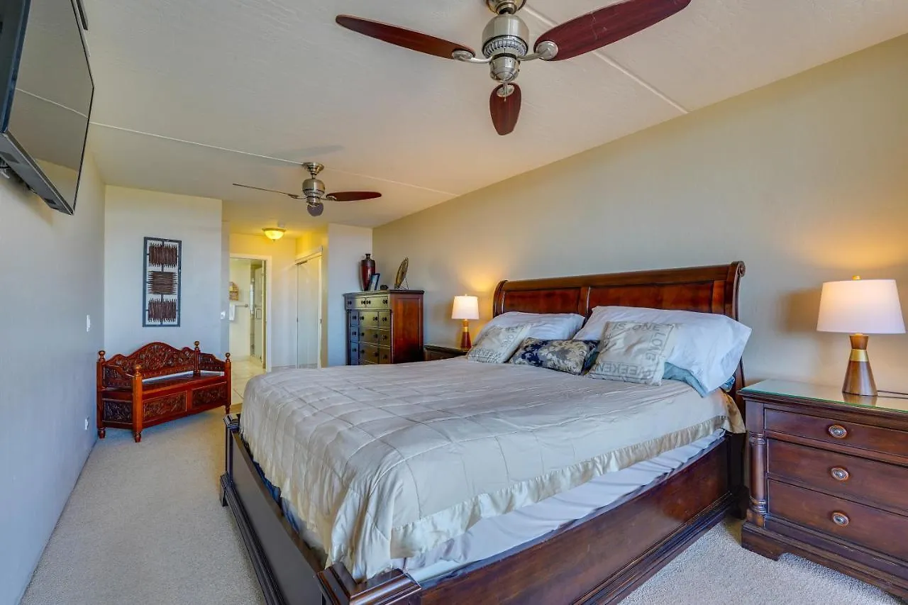 Kona Pacific Top Floor Retreat Ocean View And Pool! Kailua-Kona Apartment