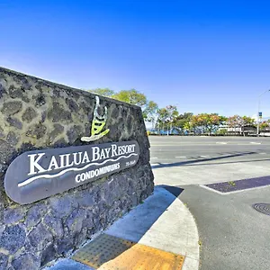 Big Island With Pool Access Walk To Beach! Apartment