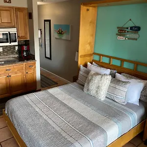 Da Kona West 305 Apartment